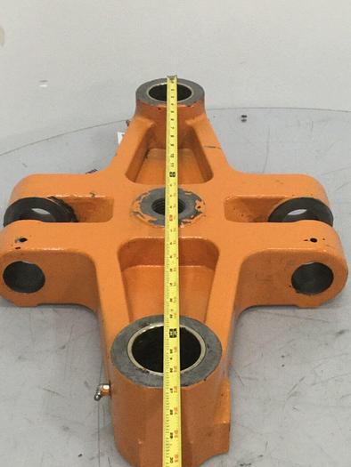 Used CINCINNATI MILACRON Crosshead 3922287 Used