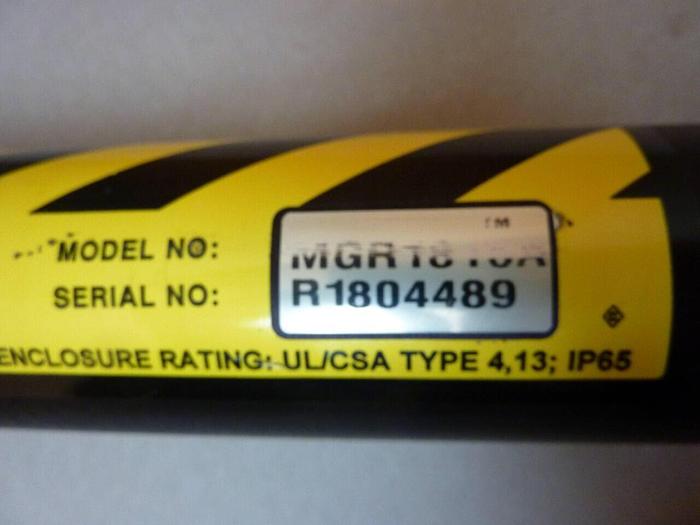 Used BANNER ENGINEERING Guard Receiver MGR1818A #38484