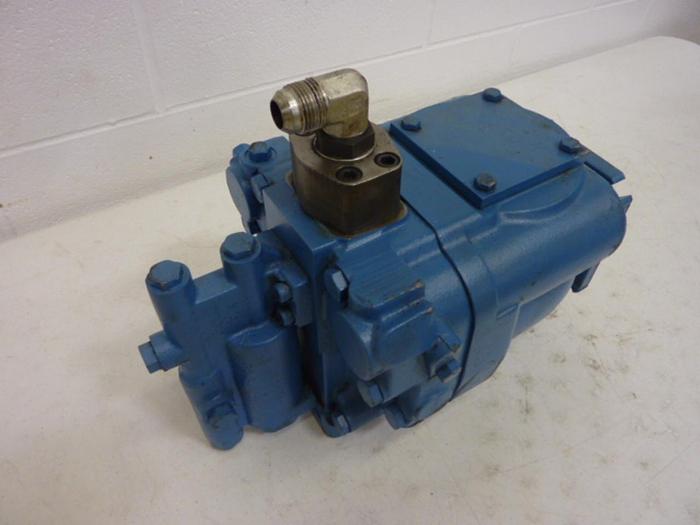 Used VICKERS Hydraulic Piston Pump PVE35QR122C21V1721 Used