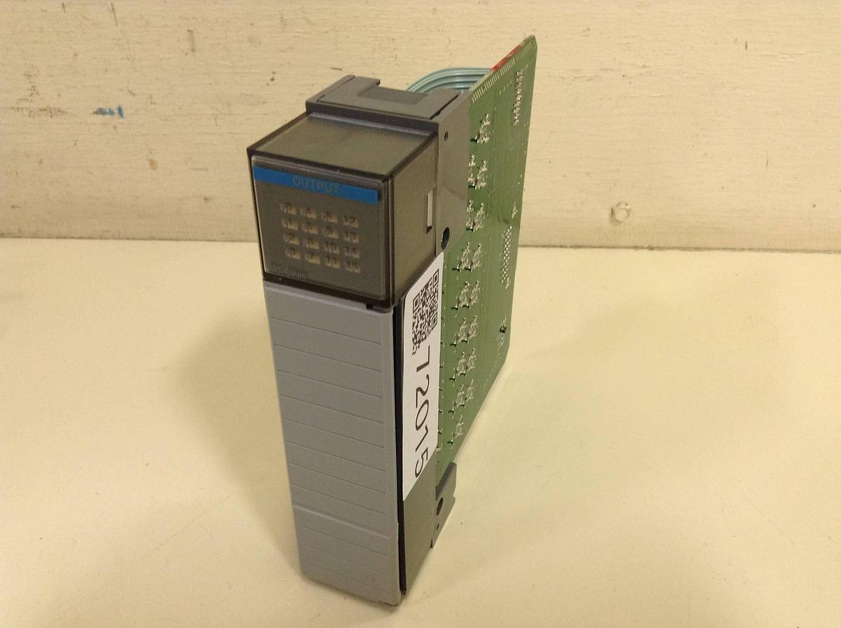 Used ALLEN BRADLEY Output Module 1746-OV16 SER C Used