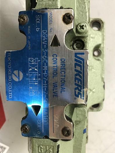 Used VICKERS Valve Model DG3V-7-2C-10-JA-SZ02-Z #118434