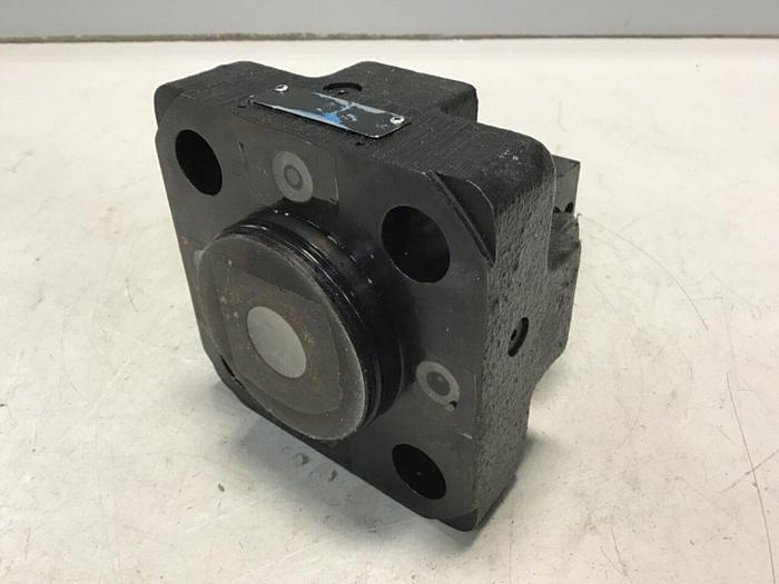 Used VICKERS Valve DG4V-3S-2AL-M-U-HL7-60-EN490 #138464
