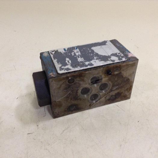 Used VICKERS Check Valve DGMDC 3 Y PK 41 #72650