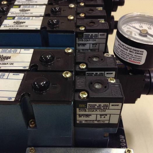Used MAC Control Block w/ Valves 92B-AAB-BJ3-DM-DDAP-1DM #71586