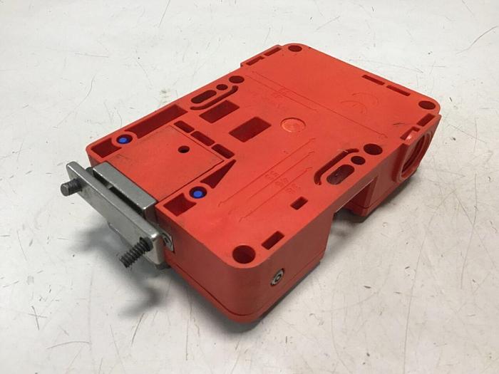 Used ALLEN BRADLEY Safety Switch TLS2-GD2 #133700