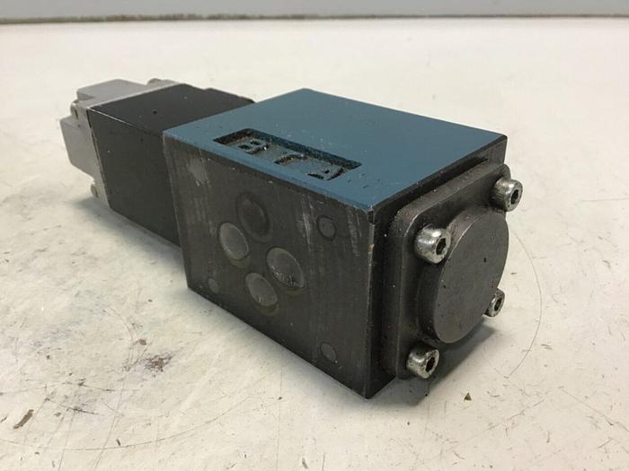 Used BOSCH Valve 0 810 090 265 #138060