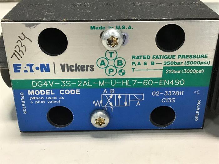 Used VICKERS Valve DG4V3S2ALMUHL760EN490 Used