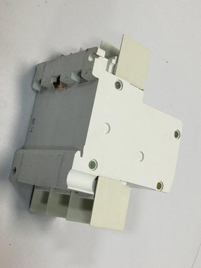 Used MITSUBISHI 5 Amp Circuit Protector CP30-BA-3P-5A #103603