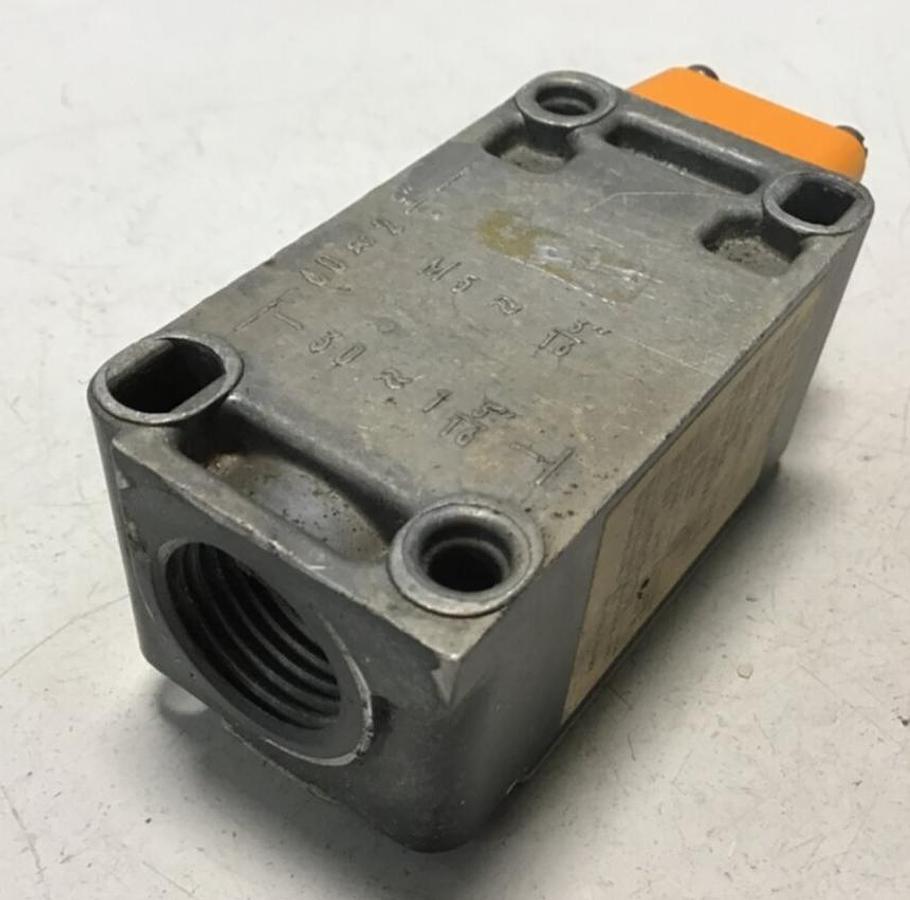 Used SIEMENS Limit Switch 3SE3 170-1C USED
