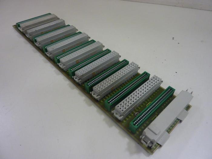 Used SIEMENS Circuit Board 6ES5 700-2LA1 #51711