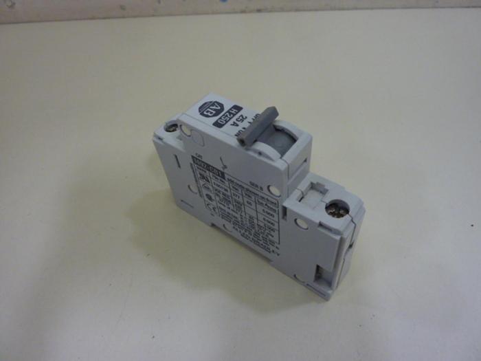 Used ALLEN BRADLEY 25 Amp Circuit Breaker 1492-CB1/H250 SER B #63789