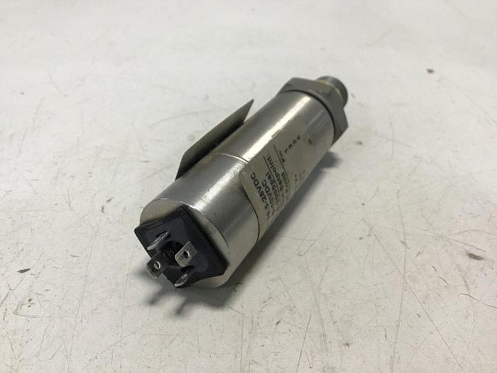 Used TRANSDUCERS DIRECT Transducer TD1000DDG300003D002X Used