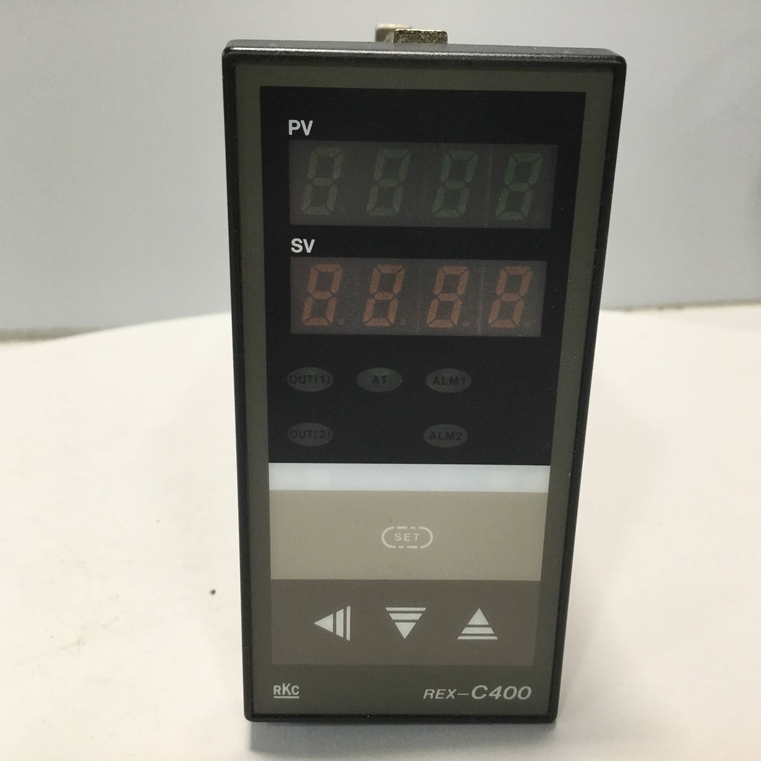 Used RKC Temperature Control REX-C400FK03VAN USED