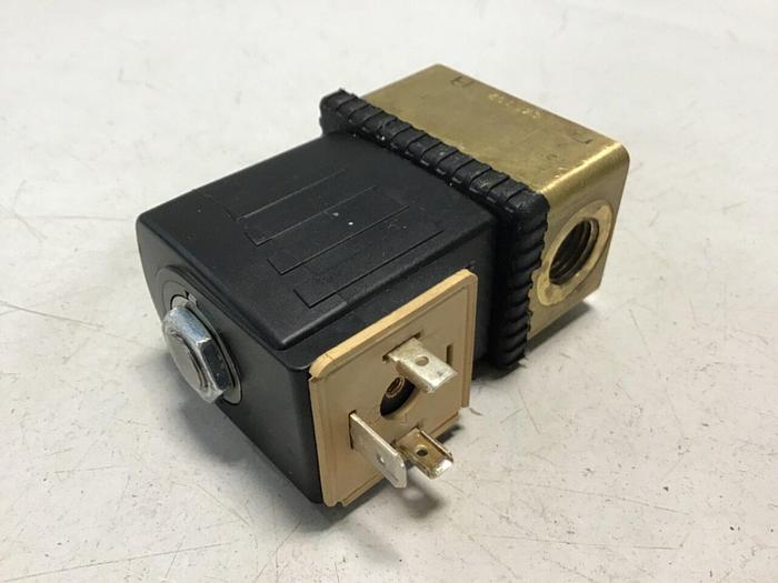 Used BURKERT Fluid Control Valve 6013 A 5/64 EG BR #125474