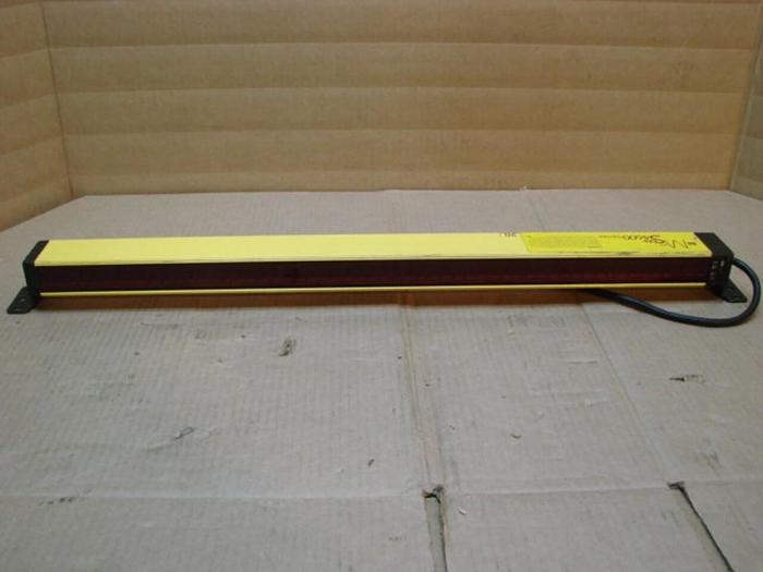 Used STI Light Curtain Receiver MS46LR-20-610-Q1-R-NC-FN USED