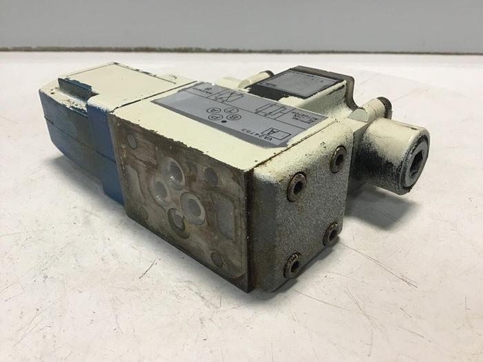 Used VICKERS Valve DG4V30APLT10JAS310 #138016