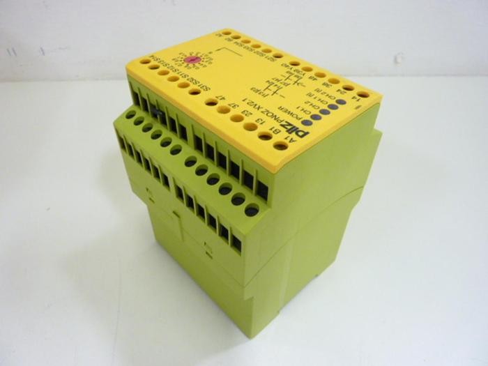 Used PILZ Safety Relay PNOZ XV2.1 #45522