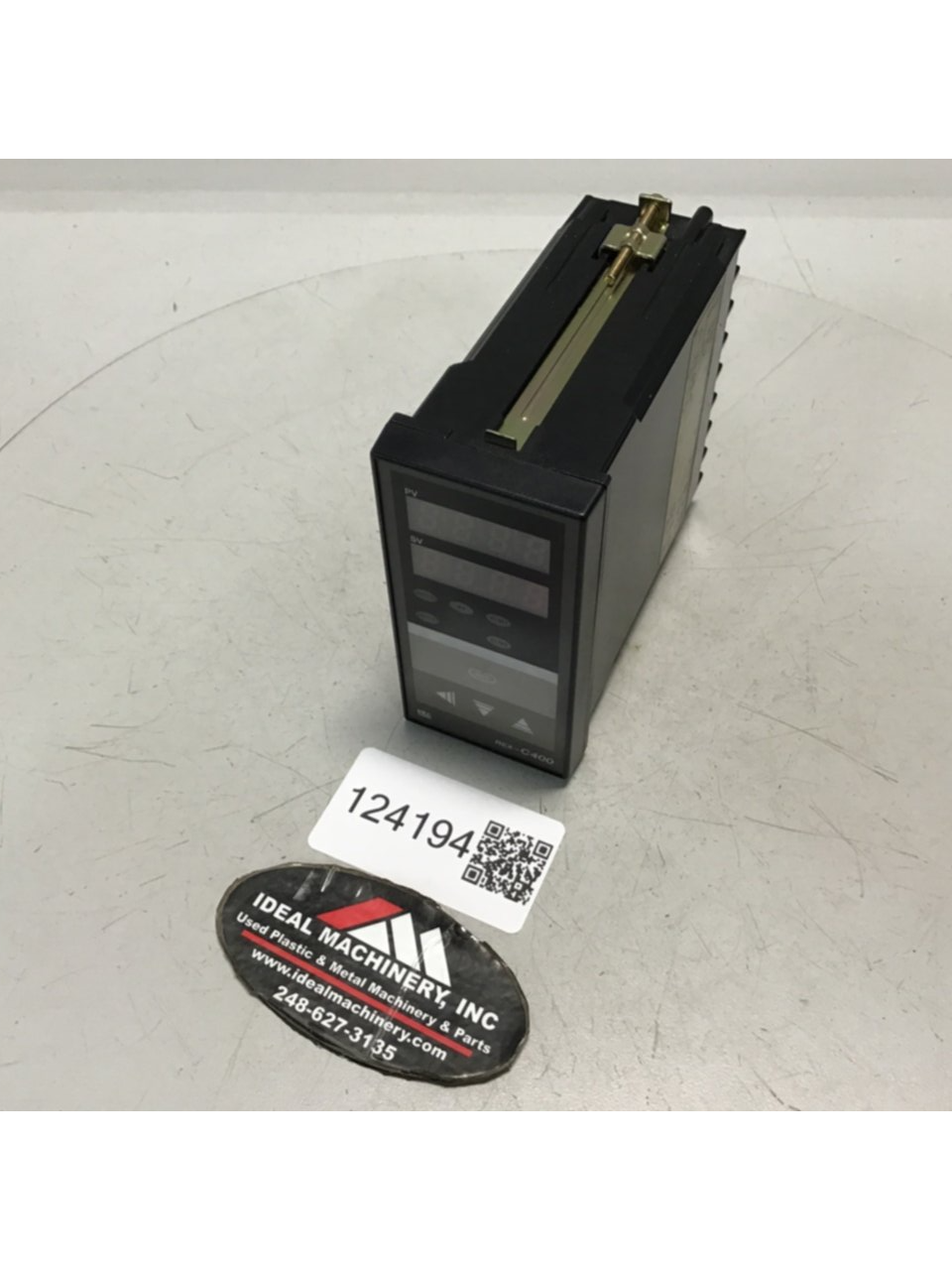 Used RKC Temperature Control REX-C400FK03VAN USED