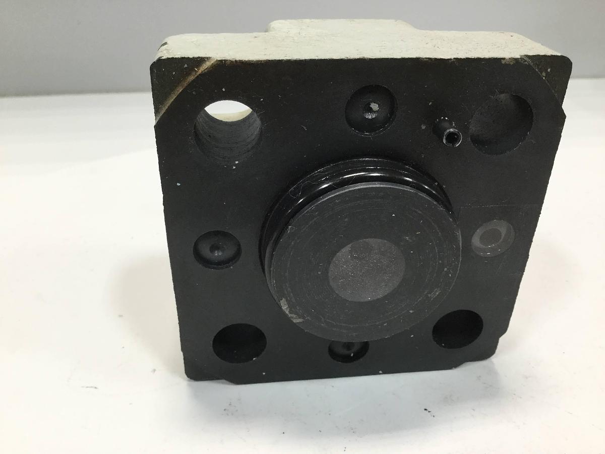 Used VICKERS Valve CVCS25NS210 Used