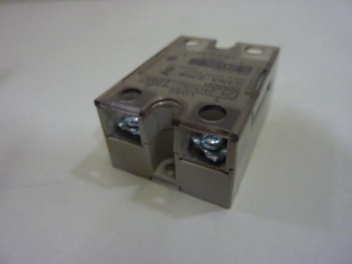 Used OMRON Solid State Relay G3NA-220B #64254