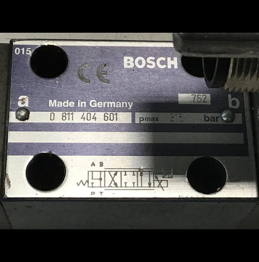 Used BOSCH 4-Way Solenoid Directional Servo Valve 0 811 404 601 USED