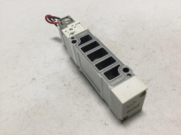 Used SMC Solenoid Valve SY5140-5GZ #104128