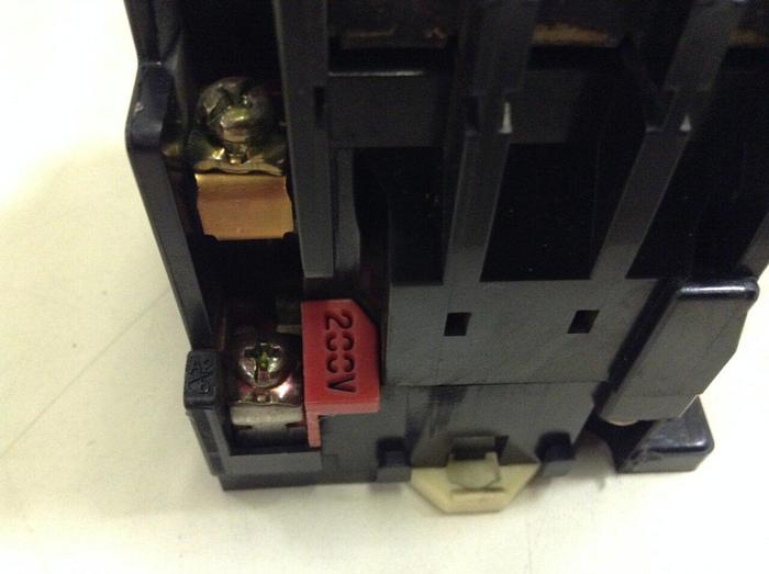 Used MITSUBISHI Magnetic Contactor S-K21 #74533