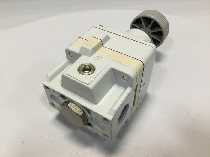 Used SMC Precision Regulator IR2010-02 #104515