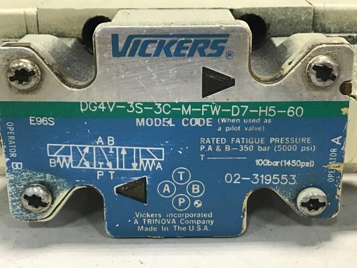 Used VICKERS Valve DG4V-3S-3C-M-FW-D7-H5-60 #132200