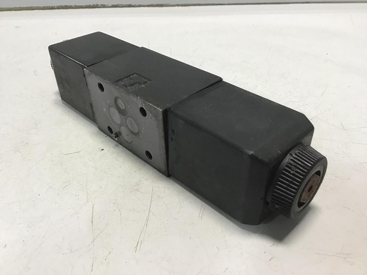 Used VICKERS KDG4V-3S-2C19S-M-U-H5-60 Valve Used 