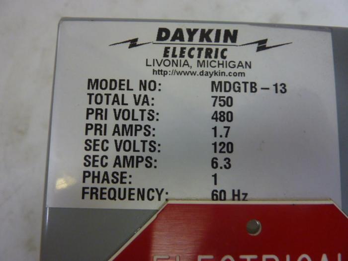 Used DAYKIN 0.75 kVA Transformer Disconnect MDGTB-13 #50001