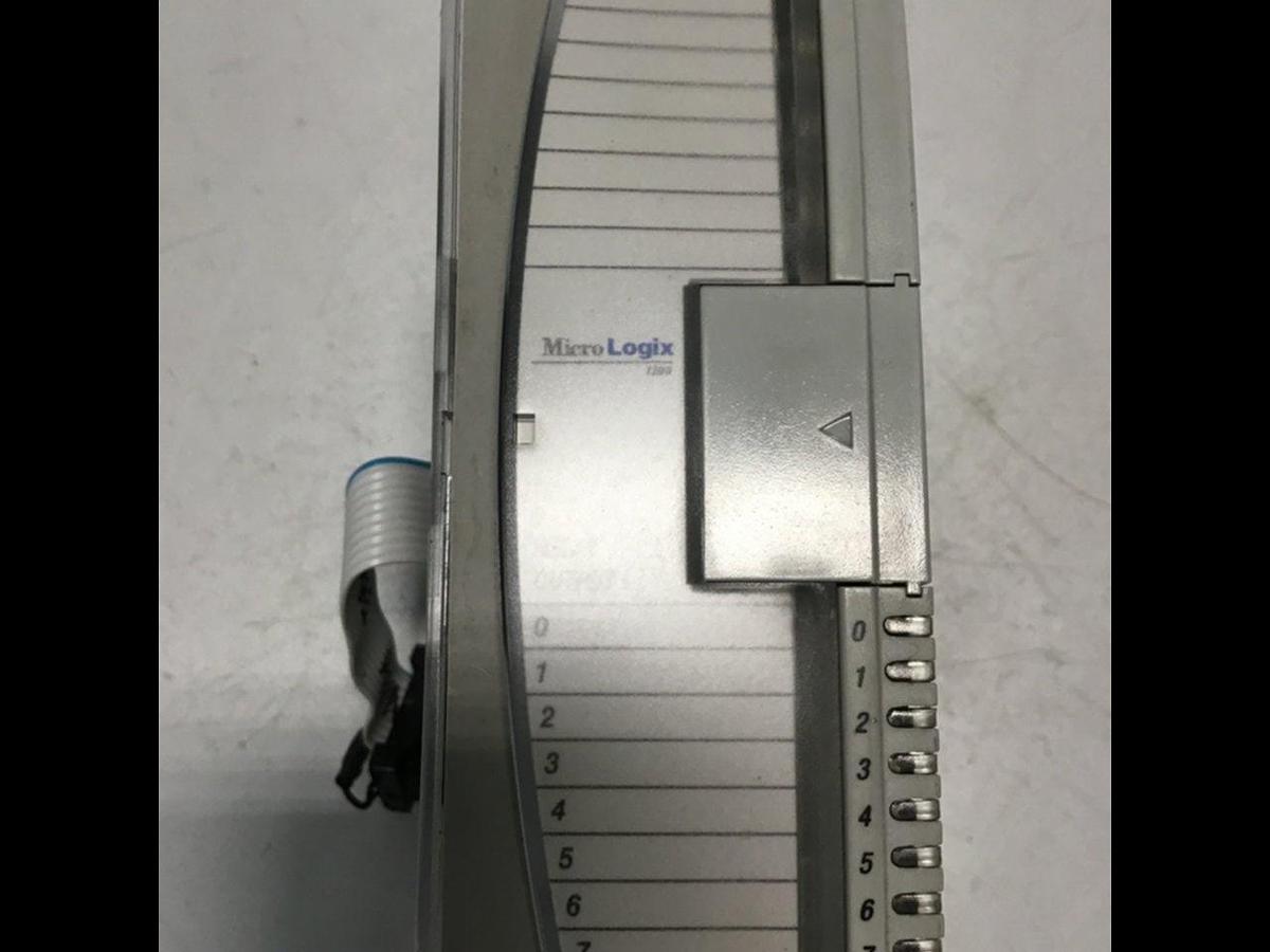 Used ALLEN BRADLEY Output Module 1762-OW8 SER A Used #144906