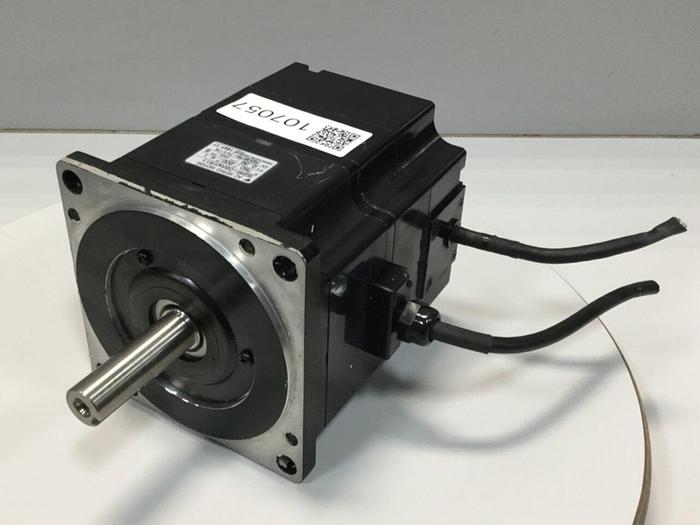 Used YASKAWA AC Servo Motor SGMP-08AWYR11 #107057