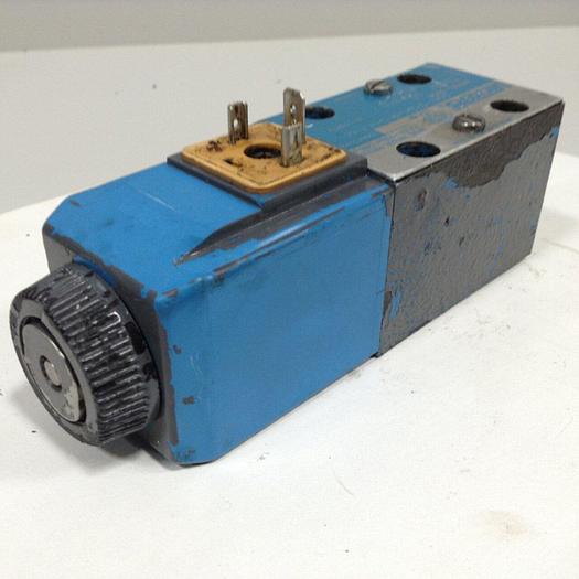 Used VICKERS Valves DG4V-3-2AL-M-U-HL7-60 #89878