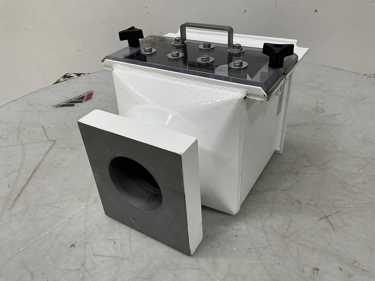 Used METAL FABRICATING NO MODEL NUMBER / NO TAG