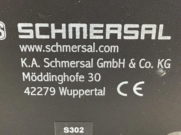 Used SCHMERSAL Safety Interlock Switch AZM 161CC-12/12RKA-024-2484 Used
