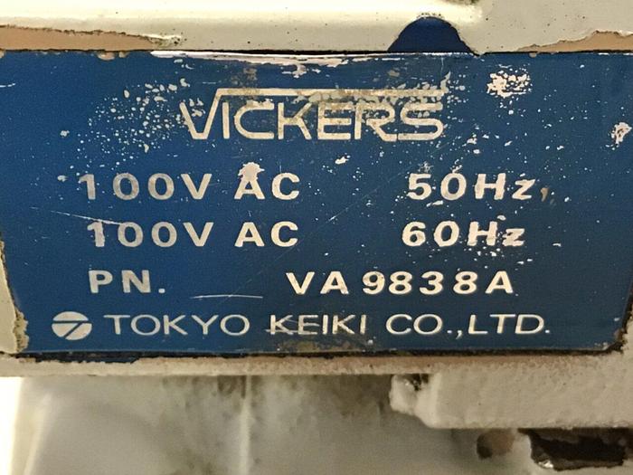 Used VICKERS Valve DG5V-7-3C-7-T-PL-T-10-JA-S289 #130487