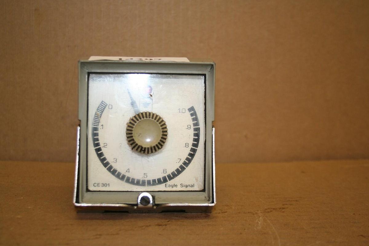 Used EAGLE SIGNAL Seconds Timer CE301 Used