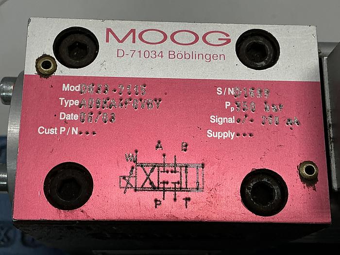 Used MOOG D633-7115
