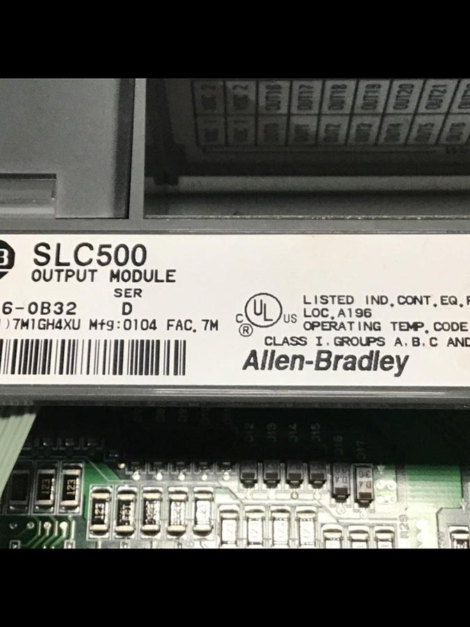 Used ALLEN BRADLEY Output Module 1746-OB32 SER D Used
