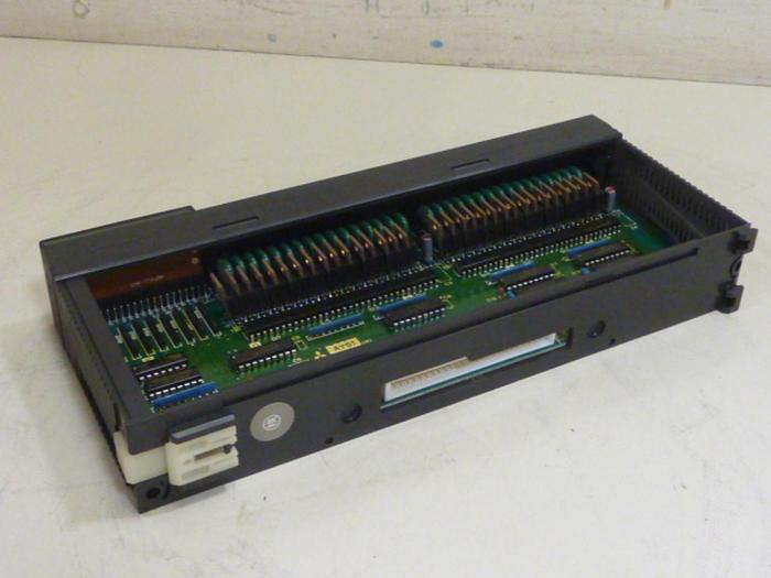 Used MITSUBISHI 32 Pt Output Module AY51 #65582