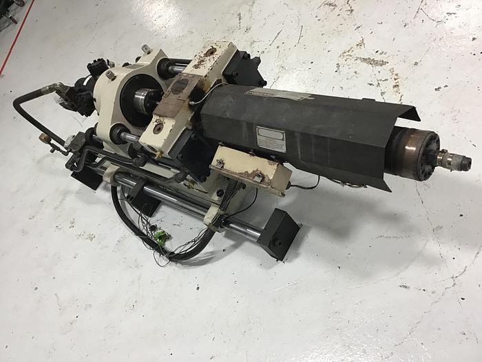 Used CINCINNATI MILACRON VT220-8 / IU 8 Oz Injection Unit Used #144072