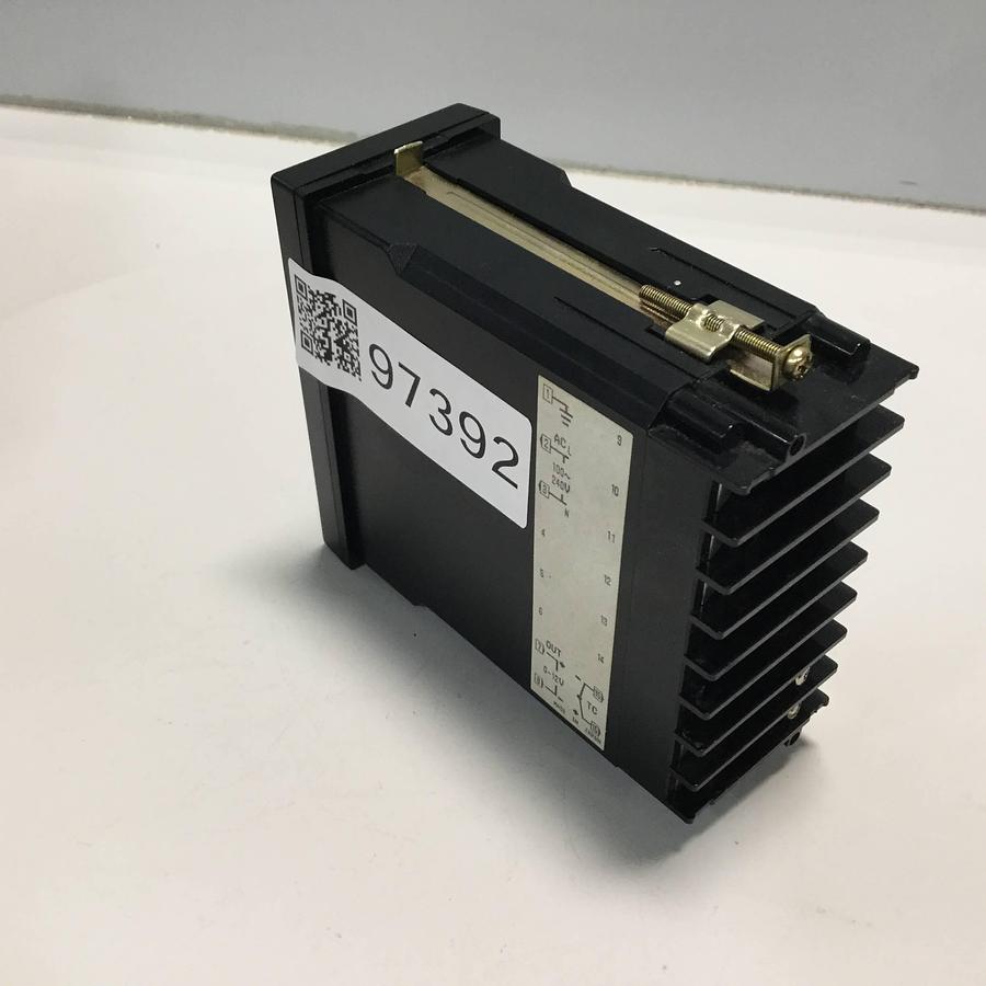 Used RKC Temperature Control REX-C400FK03VNN USED