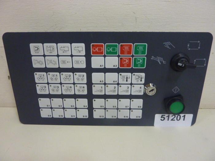 Used FERROMATIK MILACRON Keypad 1-96 513590 9530 #51201