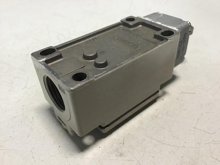 Used OMRON Limit Switch D4B-2171N #121559