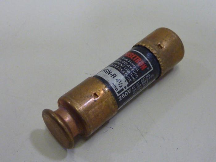 Used FUSETRON 4 1/2 Amp Fuse FRN-R-4-1/2 #62437