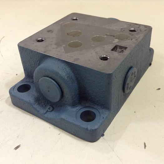 DYNEX RIVETT Base Plate Manifold PSO11-3/8 #88935