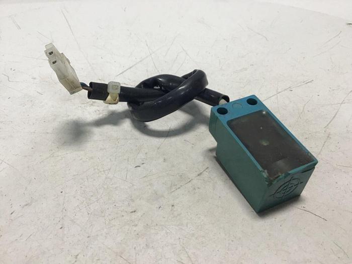 Used YAMATAKE Proximity Switch FL2R-7J65D #128278