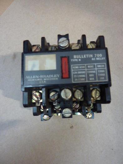 Used ALLEN BRADLEY AC Relay 700-N800A1 SER C #35939
