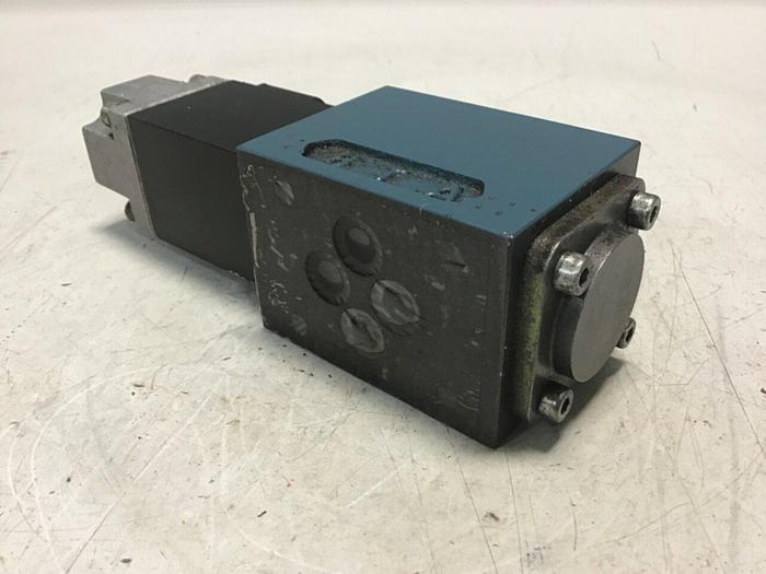 Used BOSCH Valve 0 810 090 322 #137319